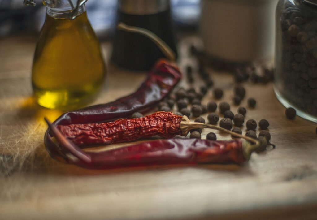 Aceite con chiles o guindillas cayena